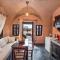 Ramni House: Private Villa with pool by the Sea