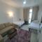 Cozy Rooms and Small Partitions for Men guests in Dubai - دبي