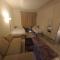 Cozy Rooms and Small Partitions for Men guests in Dubai - دبي