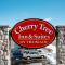 Cherry Tree Inn & Suites - Traverse City