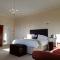 6 Bedroom Luxury Manor House - Newbury