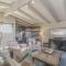3874 Mission Fields home