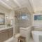 3874 Mission Fields home - كرمل