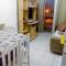 APARTAMENTO 10 min de CRICIUMA em IÇARA-SC - 2 quartos - 3 Ar-Condicionado split - Cozinha equipada - Banheiro - Garagem coberta e Wi-Fi - Anfitriã Superhost no BnB