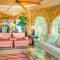Donax condo