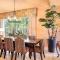 Donax condo