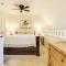 Lovely Norwich Villa, On Golf Course with Amenities!