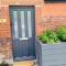 Luxury 2 bed apt 4 mins from M6 J44 pet friendly, - 卡莱尔