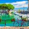 -Piscina e Parcheggio- Casa a pochi passi dal Lago