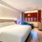 HI Houhai Hotel