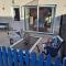 2-Bed Apartment Sleeps 6 with Parking