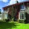 Pontyclerc Farm House Bed and Breakfast - أمّانفورد