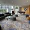 29th floor Oracle Tower 2 stunning ocean and city views