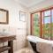 Gilderoy Valley Views- Farm house