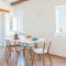 A Look at Ortigia - Bright Apartment