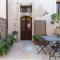 A Look at Ortigia - Bright Apartment