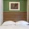 Weber Hotel 117