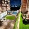 Impeccable & Cozy Gem-5 star Location - Pools Gym
