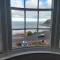 Sea View flat 4 fast WIFI & FREE parking