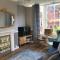 Granby House Holiday Apartments, Apartment 2, In the Old Town, Free On Street Parking included