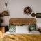 Moonbird Beach Shack ~ Ocean Escape