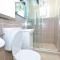 5 Bedroom Amazing Home In Drvenik Mali