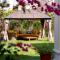 Spacious,amazing villa with a beautiful blooming garden! - Dubai