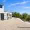 Oceanview Manor by "Peppy Beach Retreats" - Two Houses in One with Panoramic Views