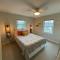 Stunning and Spacious 3br/2.5 ba only a block to the Bay Beaches - Wildwood Highlands Beach