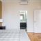 Athena’s Hideaway- Fully Renovated- Absolute Best Location - Athen