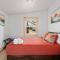 Lazy Lake 3BR Cabin w/ Mtn Views + Hot Tub +Wi-Fi - لوراي