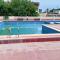 Apartamento piscina y playa - كامبريلس