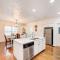 3 Mi to Baylor Waco Vacation Rental