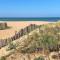 Appartement près de la plage - 4 pers, piscine ouverte, parking, animaux acceptés - FR-1-706-12