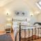 No 2 The Stables