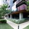 2BR CBD pad, city views, free parking, pool, gym