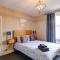 Seashell House with SEA VIEWS and FREE GYM POOL PASS