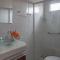 Suites Mar e Lua em casa compartilhada