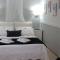 Holiday Home Casa Vacanza Il Gelsomino IUNQ9330