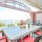 Gorgeous Apartment In Théoule-Sur-Mer - 泰晤勒·苏尔·梅尔