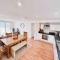 The Hideout - Newquay - Fully Stocked Eco Escape - Newquay