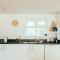The Hideout - Newquay - Fully Stocked Eco Escape