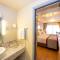 The Peak Hotel