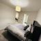 Manchester lovely two bedrooms apartment - Broadheath