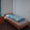 NGUYEN LE 3 Schlafzimmer, 7 Bette,Dusche, 2 WC , Küche ab 2 Übernachtungen