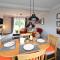 Reduced rates for weekly, monthly and longer stays