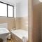 Fun Retro 2 Bedroom Apartment