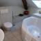 Cozy Suites on the Lake - The House Of Travelers