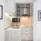 Jazz & Wine apARTment & Next to Sea Garden & Parking & HBO & Netflix & 2 bathrooms