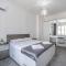 Jazz & Wine apARTment & Next to Sea Garden & Parking & HBO & Netflix & 2 bathrooms